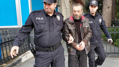 'Rambo' bıçaklarıyla dehşet anı kamerada!