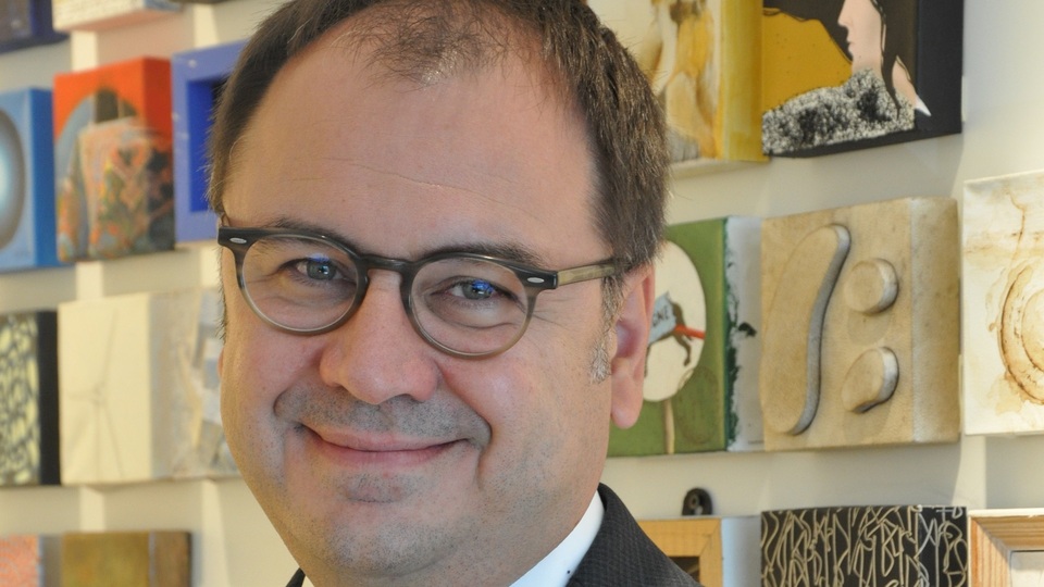 Akbank ödülü 'nakit' aldı