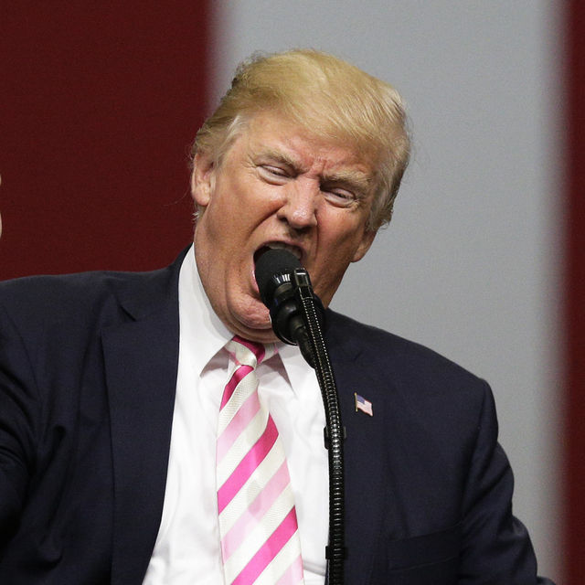 Trump'ın bin Ladin eleştirisi tepki çekti!