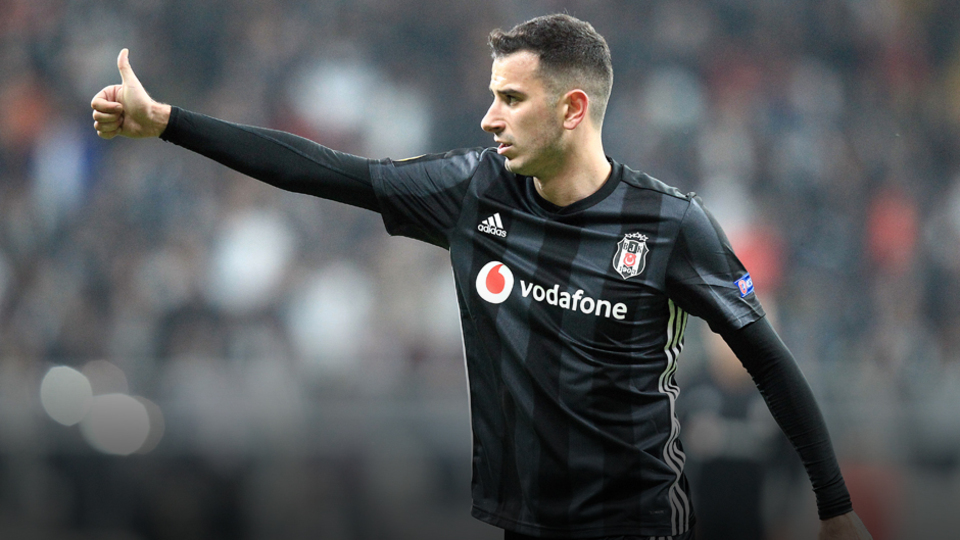 Oğuzhan ezeli rakibe...
