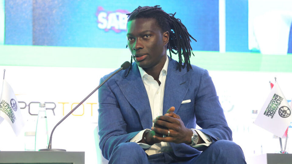 Bafétimbi Gomis kimdir?