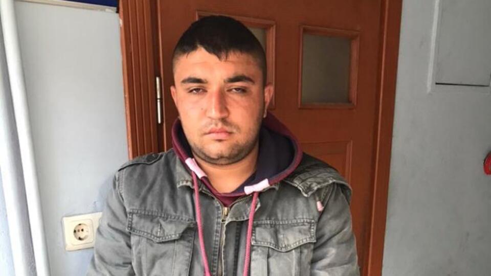 Polisin kamerasını pompalı tüfekle vurdu