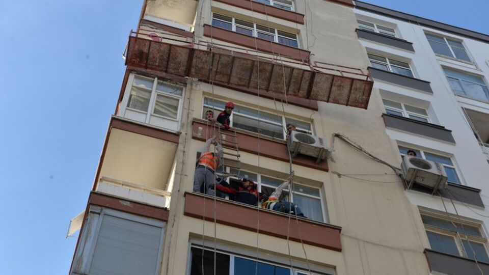 4 gün sonra yine aynı bina! İşçilerin kabusu oldu