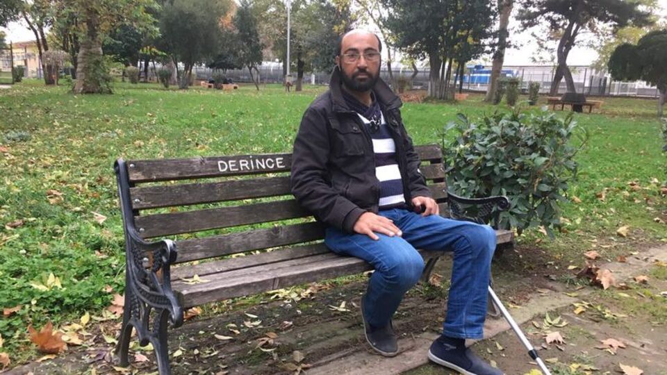 'Gördüğüm ilk kişi ile çıkacağım' derken oradan geçiyordu!