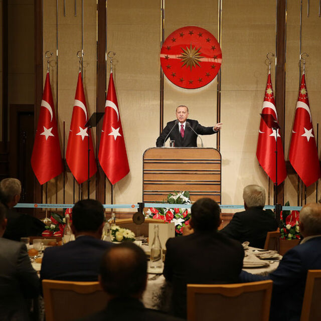 'Stok yapılan depoları basacağız'