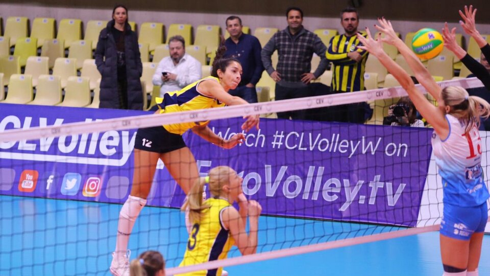 Fenerbahçe galibiyetle başladı