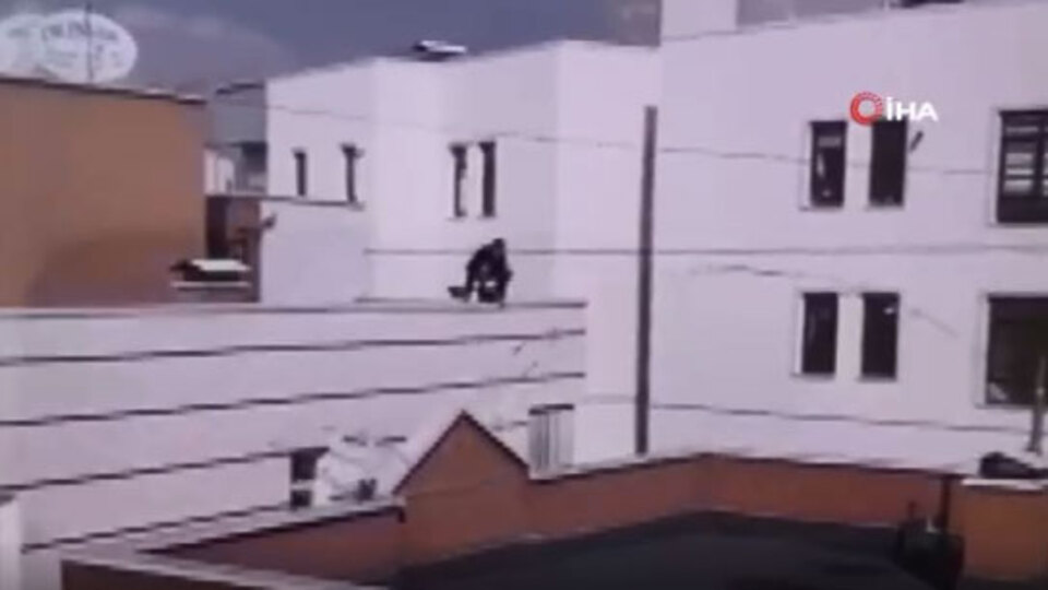 Başkent'te damdan dama atlamada feci son!