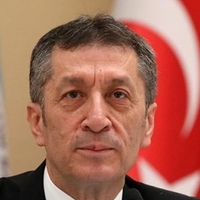 Ziya Selçuk kimdir?