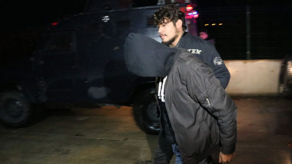 Adana'da terör operasyonu: 16 gözaltı