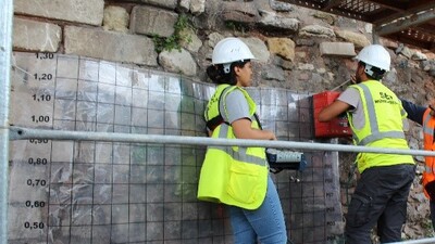 Topkapı Sarayı'nın surları kurtarılıyor