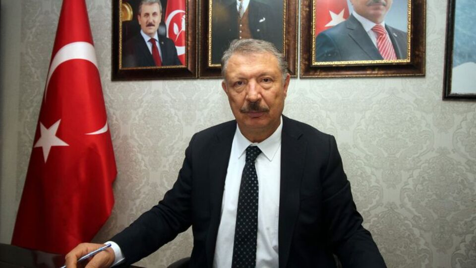 BBP'de bir genel başkan yardımcısı daha istifasını sundu