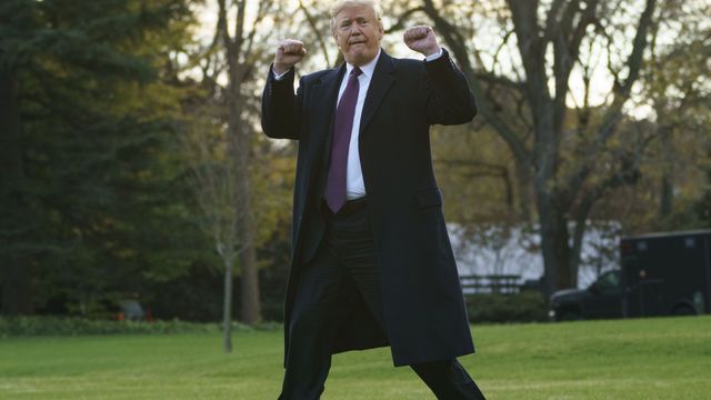 Trump'a ağır suçlama! "Bir tomar para göster ve..."