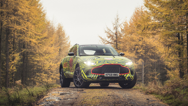 Aston'un ilk SUV'u ortaya çıktı