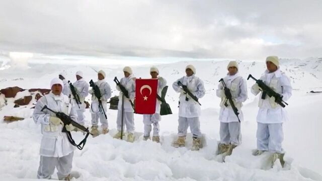 Rakım: 3000 Yer: Kato Dağı... 24 Kasım kutlaması!