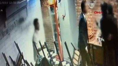 Restoranda yaşandı! Öğrencileri soyup, gasp etti