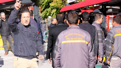 Çareyi İstiklal Marşı'nı çalmakta buldu