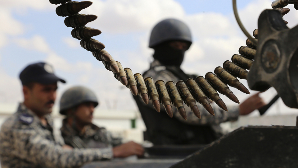 Bir Arap ülkesinden Suriye'de YPG'ye askeri destek!