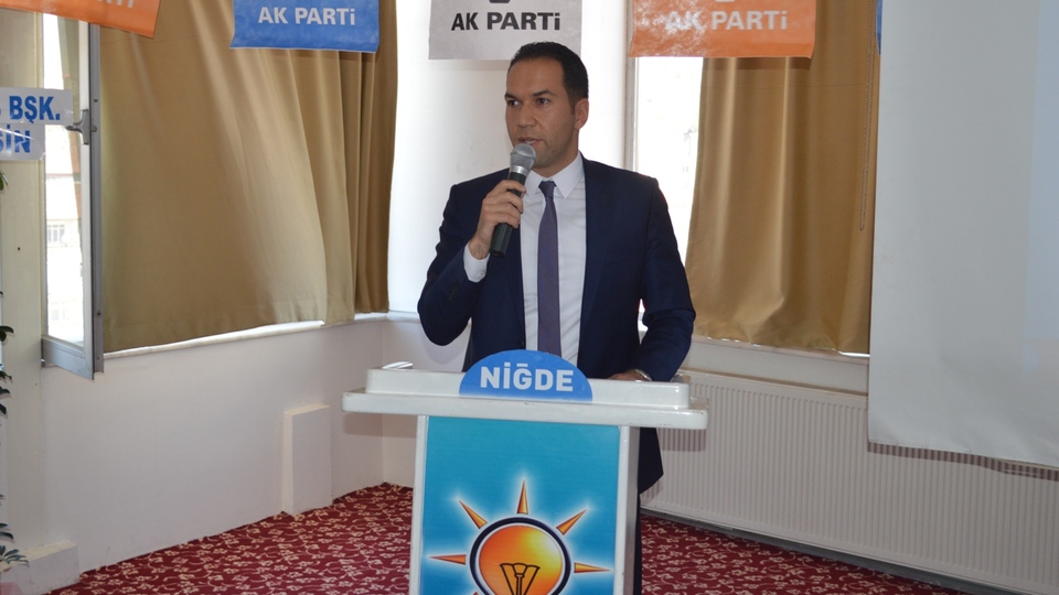 Emrah Özdemir kimdir?