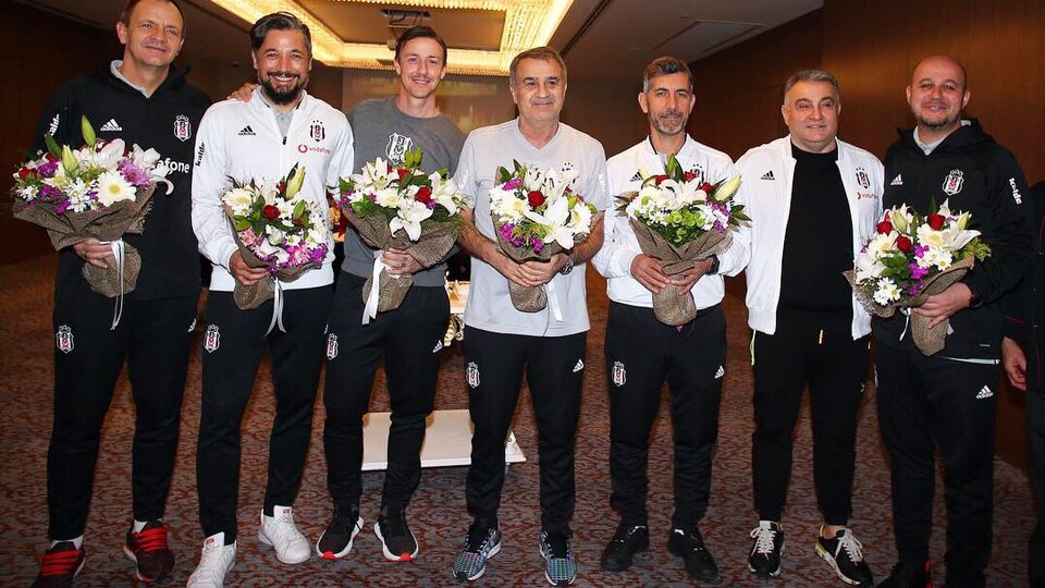 Şenol Güneş'in Öğretmenler Günü kutlandı