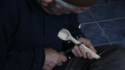 Yüzyıllardır aynı köyde yapılıyor! Günde 10 tane üretiliyor sadece