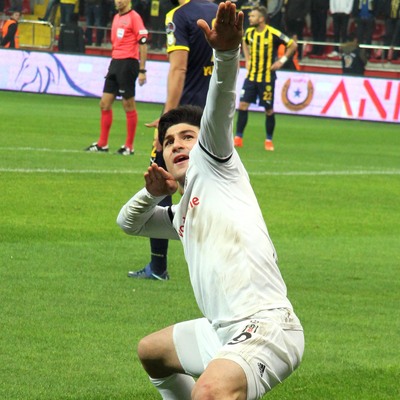 Çarpıcı yorum: "Guiza'ya mı Usain Bolt’a mı?"