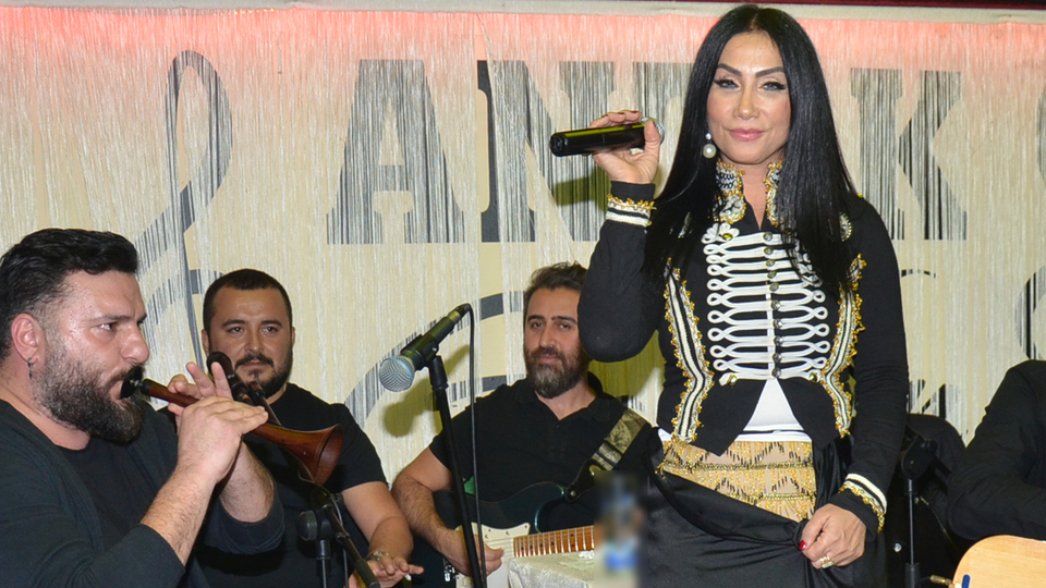 Rojin 19. Sanat Yılına türkü albümüyle girecek