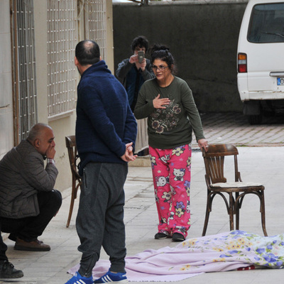 'Yapma anne' diyen oğlunu dinlemedi, 6'ncı kattan ölüme atladı