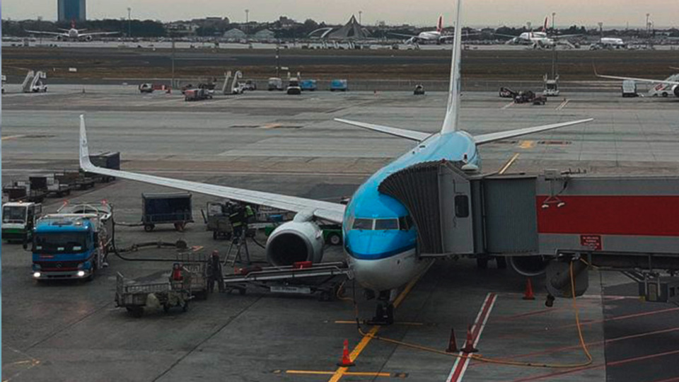 Yolcu uçağını Amsterdam'dan İstanbul'a bir 'Kral' getirdi!