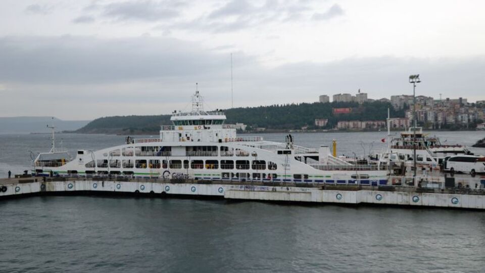 Gökçeada ve Bozcaada feribot seferleri yapılamıyor