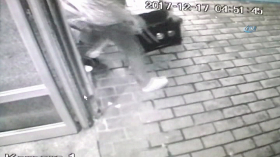 Önce hırsız, sonra polis soymuştu... Karar çıktı