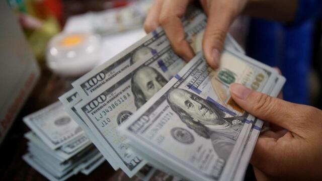 Dolar sert düştü!