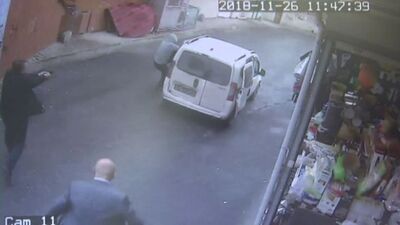 4.5 kilo altını çalındı! Soyguncuya 6 el ateş etti!