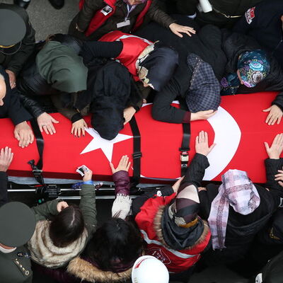 Devreleri başında nöbet tuttu!