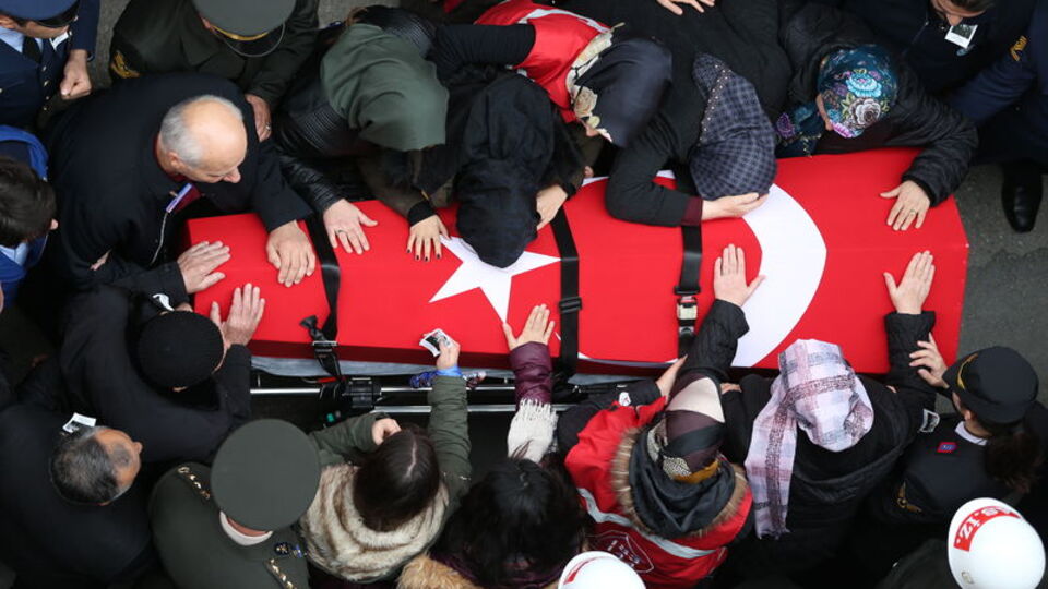 Devreleri başında nöbet tuttu!