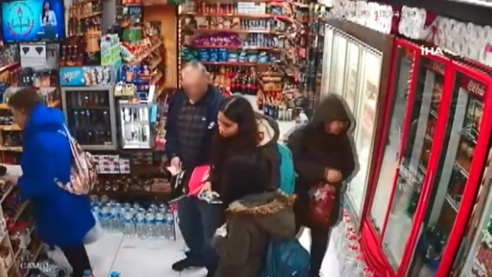 'Perdeleme' yaptı, kimse fark etmedi!