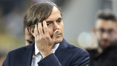 Yeni teknik direktöre Cocu engeli!