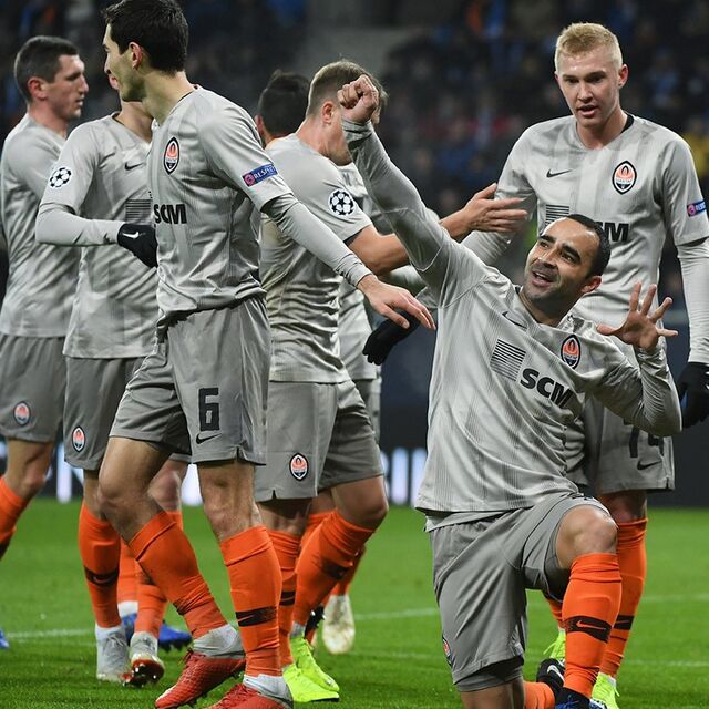 Shakhtar umutlarını son dakika golüyle sürdürdü!