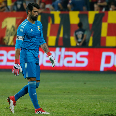 Volkan için flaş karar!