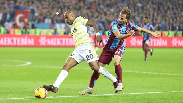 Trabzonsporlu Pereira'ya esnaftan jest