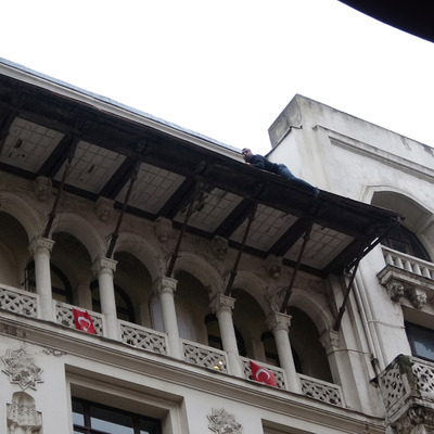 20 kez bunu yaptı... 6 gün önce Taksim Meydanı, bugün İstiklal Caddesi