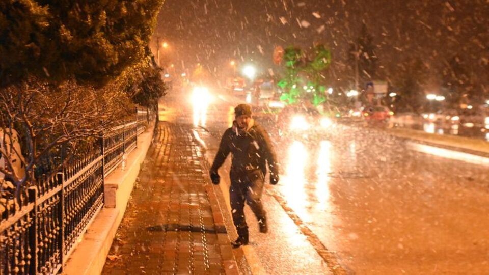 Meteoroloji uyarmıştı! Ve başladı...