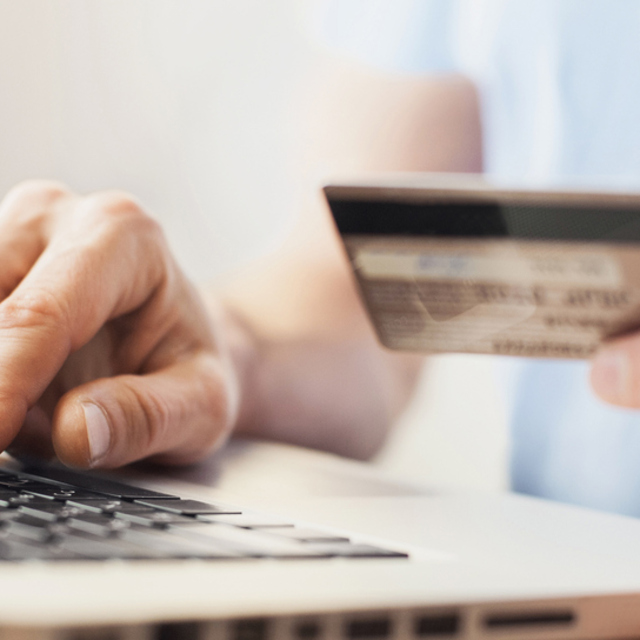 Black Friday Türkiye'ye kartlı ödeme rekoru kırdırdı!