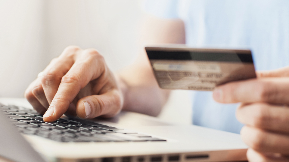 Black Friday Türkiye'ye kartlı ödeme rekoru kırdırdı!