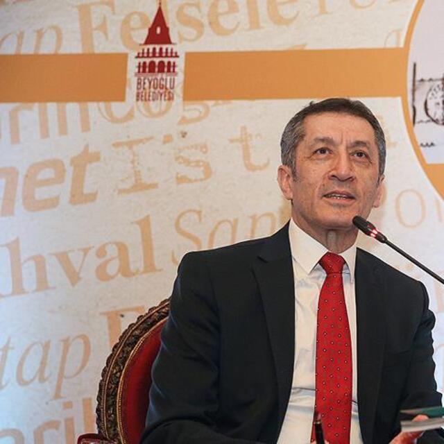 Bakan Selçuk: Tam da Türkiye'nin yeni bir hikaye yazmasının sırası