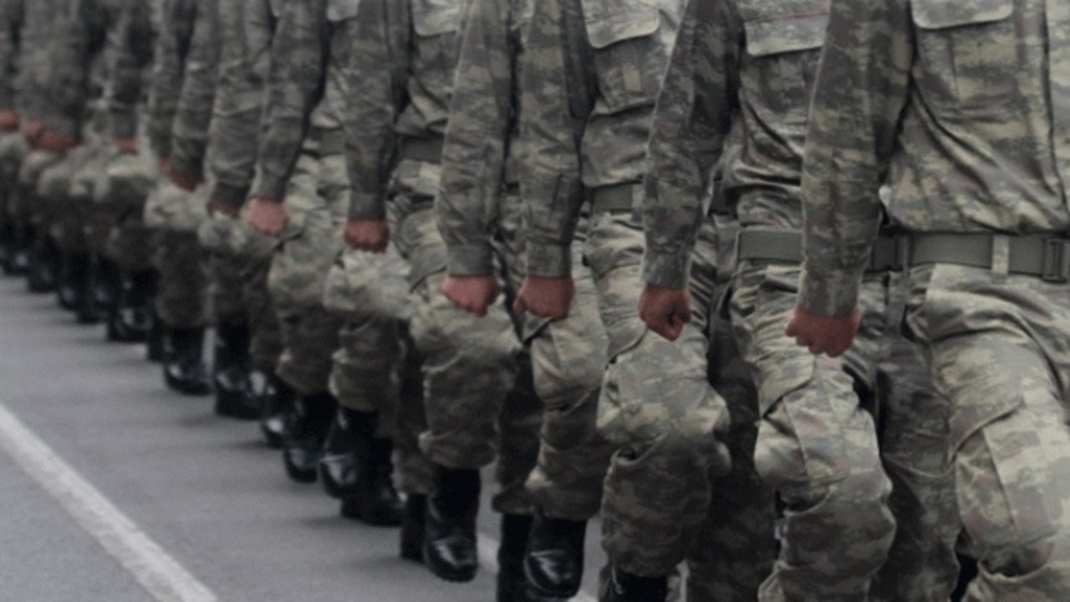 Askerlik düşecek mi?