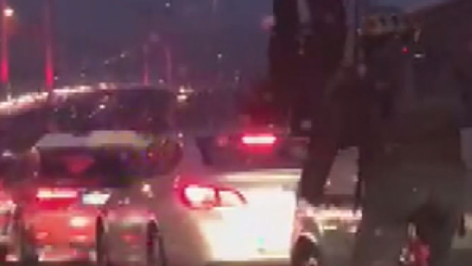 Yasağı aştı ama kameraya takıldı!