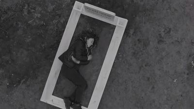 Deniz, kızının mezarında ölümle başbaşa!