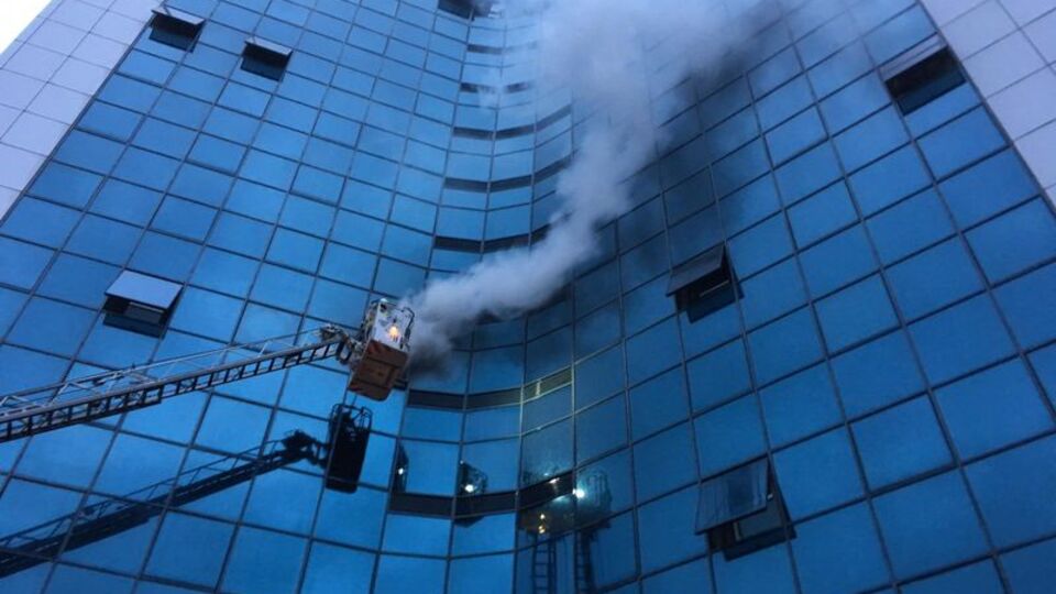 Şişli'de iş merkezinde yangın! Mahsur kalanlar kurtarıldı