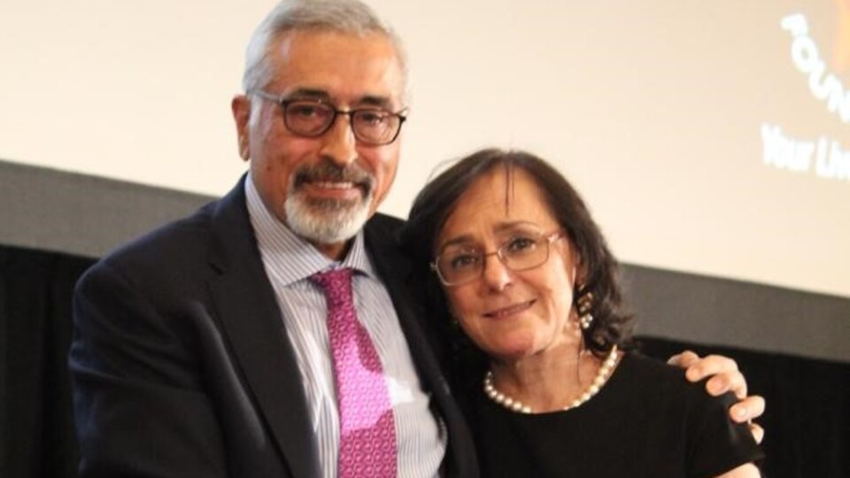 Türk doktora ABD'de "Yılın Doktoru" ödülü