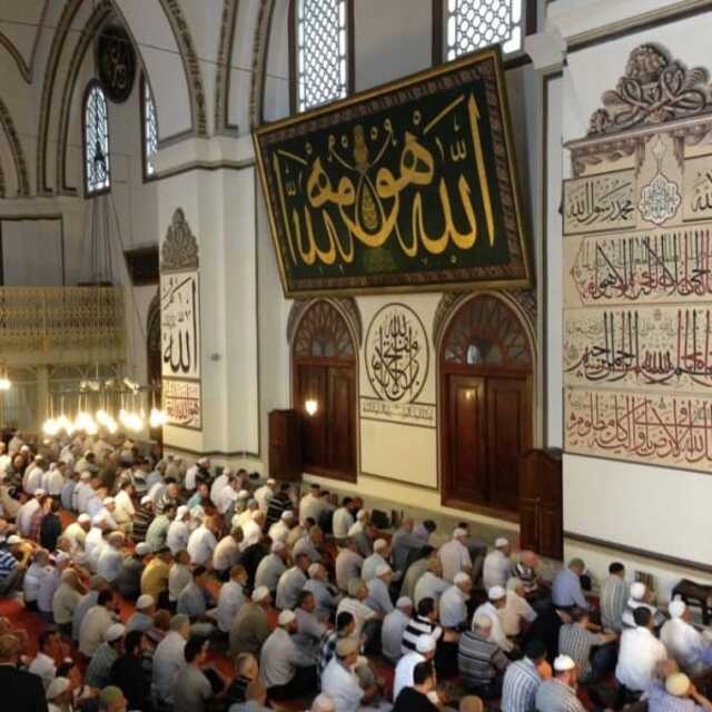Bursa cuma namazı saat kaçta?
